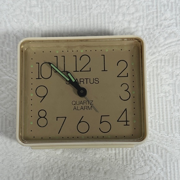 Other - Vintage Spartus Travel Alarm Clock